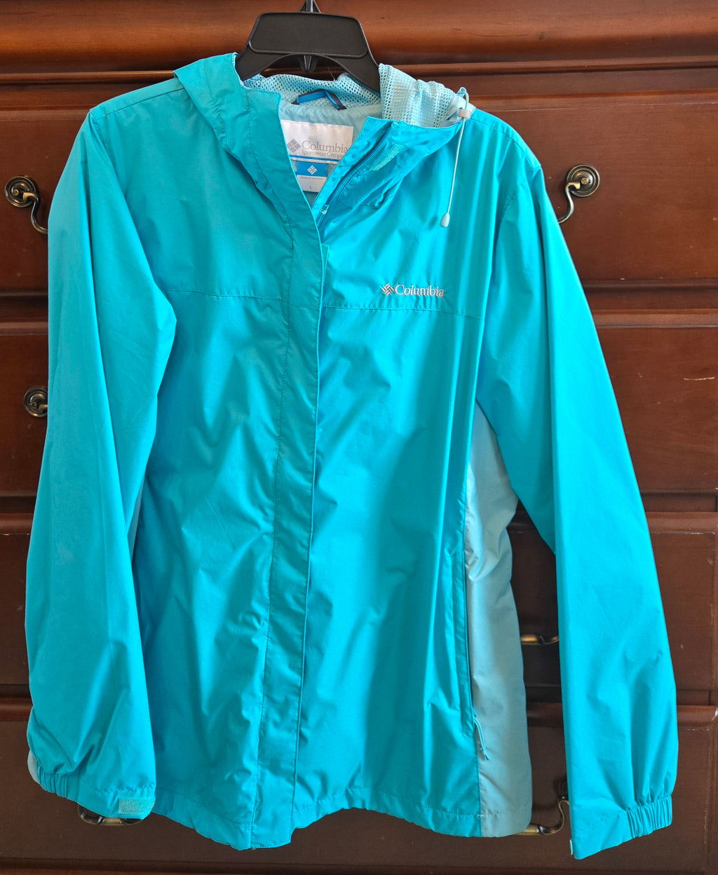 Columbia ladies' hooded windbreaker